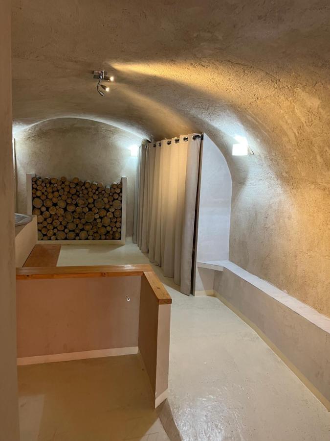 Suite "Chalet" Dans Maison De Village La Brigue Bagian luar foto